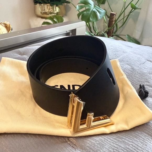 Fendi Asymmetrical Belt - Picture 1 of 5